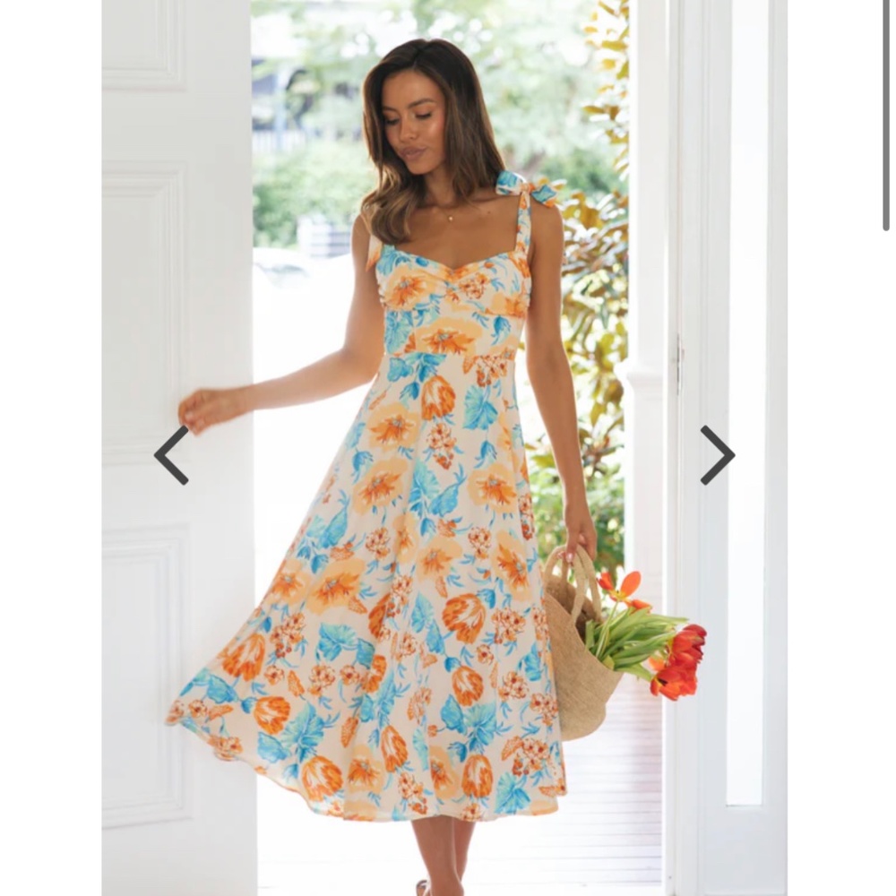 Dress - Picture 2 of 2